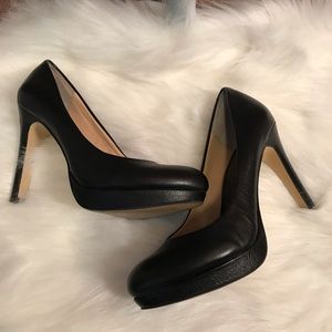 Banana Republic Shoes - Banana republic leather black heel sz 6.5 Banana Republic Shoes - Banana republic leather black heel sz 6.5
